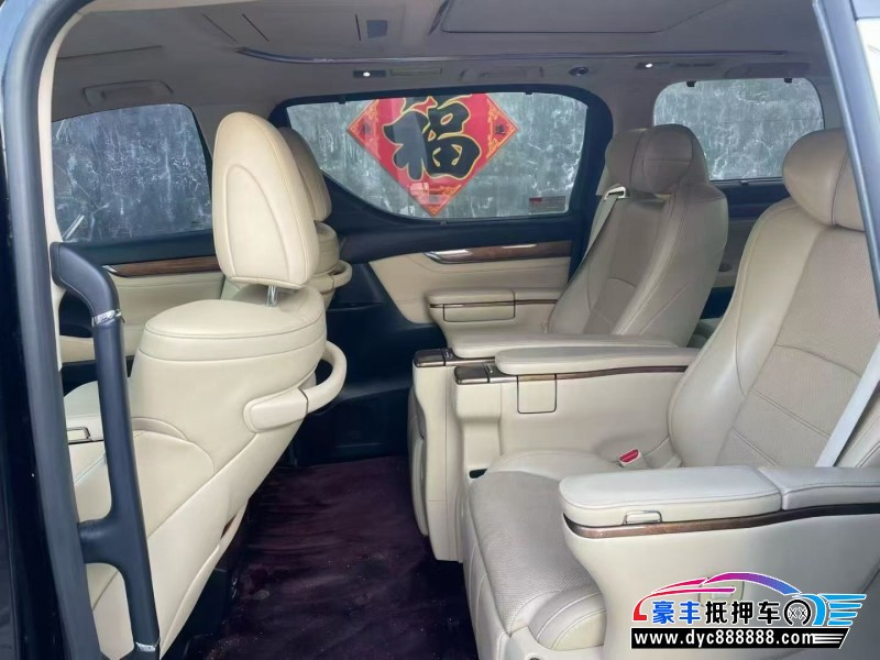 17年丰田埃尔法轿车抵押车出售