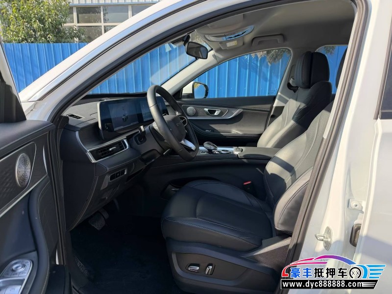 25年奇瑞瑞虎8轿车抵押车出售