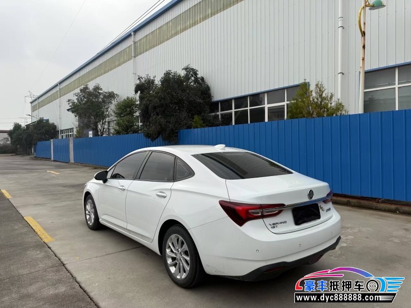 20年别克威朗轿车抵押车出售