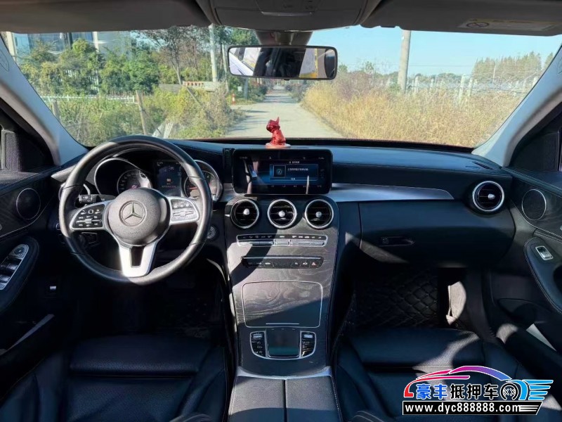 18年奔驰C轿车抵押车出售