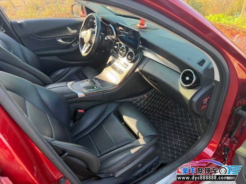 18年奔驰C轿车抵押车出售