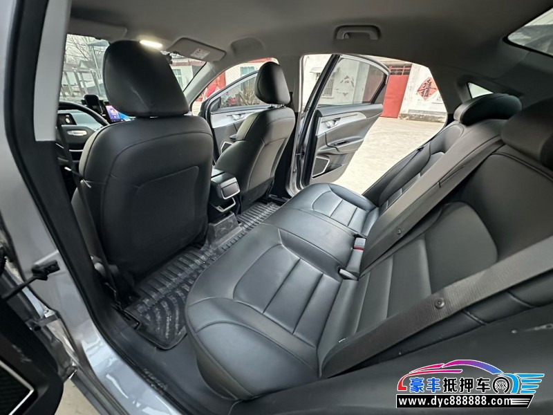 24年吉利几何轿车抵押车出售