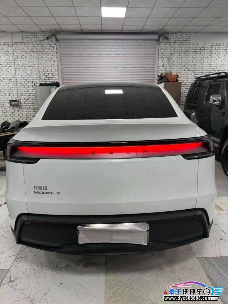 25年特斯拉Model Y轿车抵押车出售