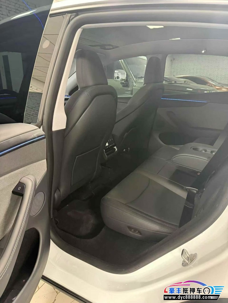 25年特斯拉Model Y轿车抵押车出售