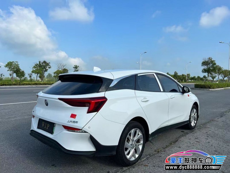 24年别克微蓝轿车抵押车出售