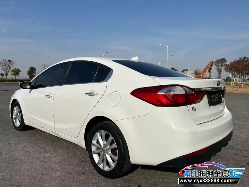 16年起亚K3轿车抵押车出售