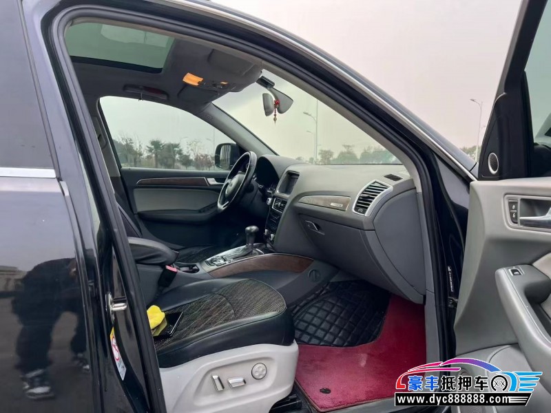 13年奥迪Q5轿车抵押车出售