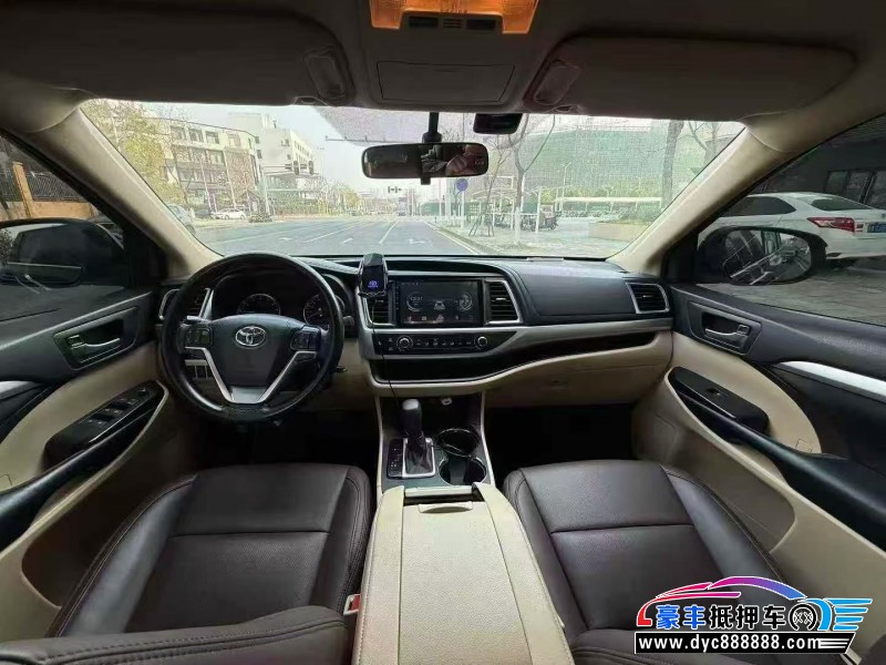 21年丰田汉兰达轿车抵押车出售