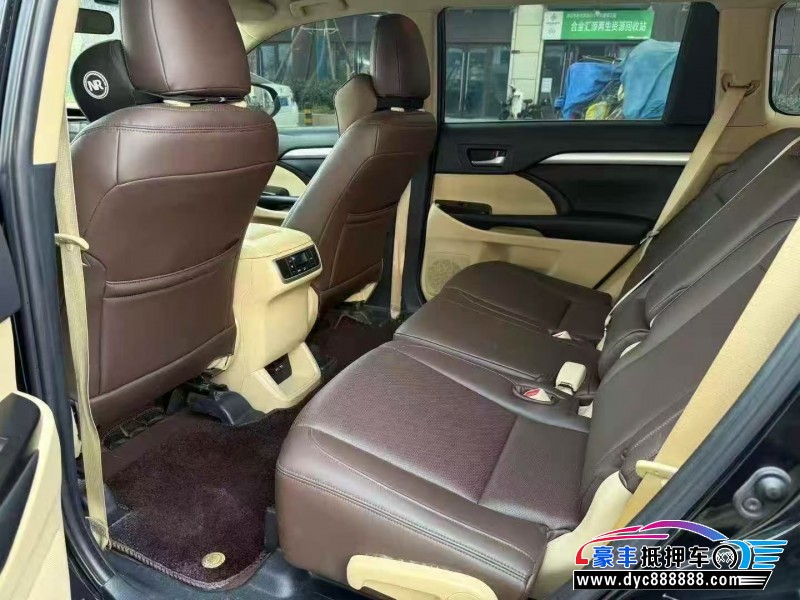 21年丰田汉兰达轿车抵押车出售