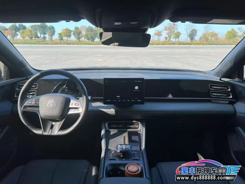 24年比亚迪秦轿车抵押车出售