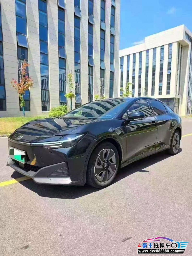 24年丰田BZ3轿车抵押车出售