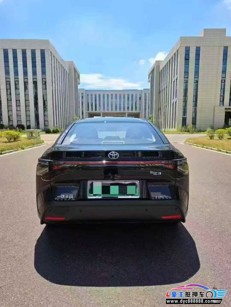 24年丰田BZ3轿车抵押车出售
