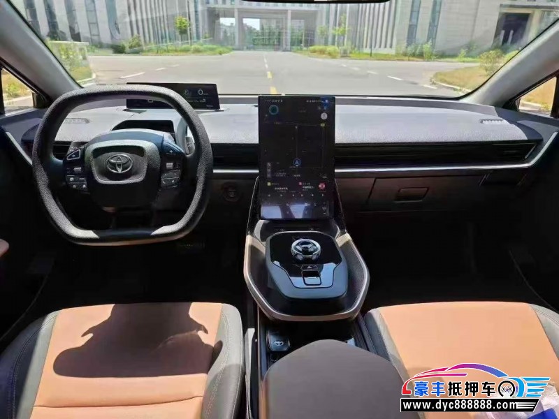 24年丰田BZ3轿车抵押车出售