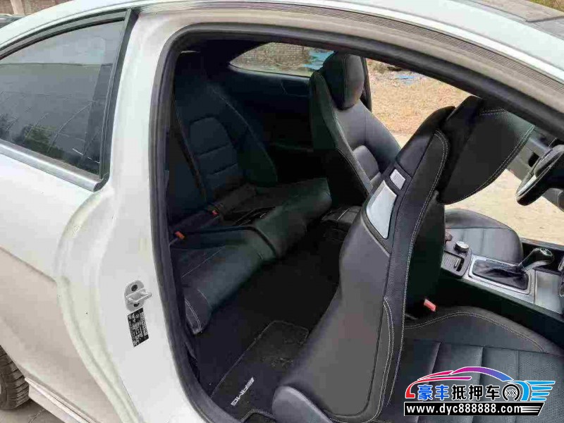 15年奔驰C轿车抵押车出售