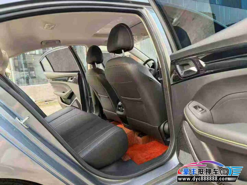 23年荣威i5轿车抵押车出售