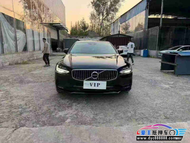 17年沃尔沃S90轿车抵押车出售