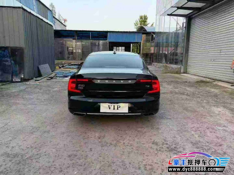 17年沃尔沃S90轿车抵押车出售