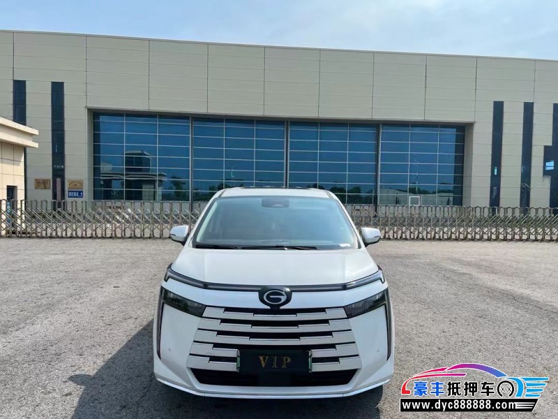 抵押车出售24年传祺e8轿车