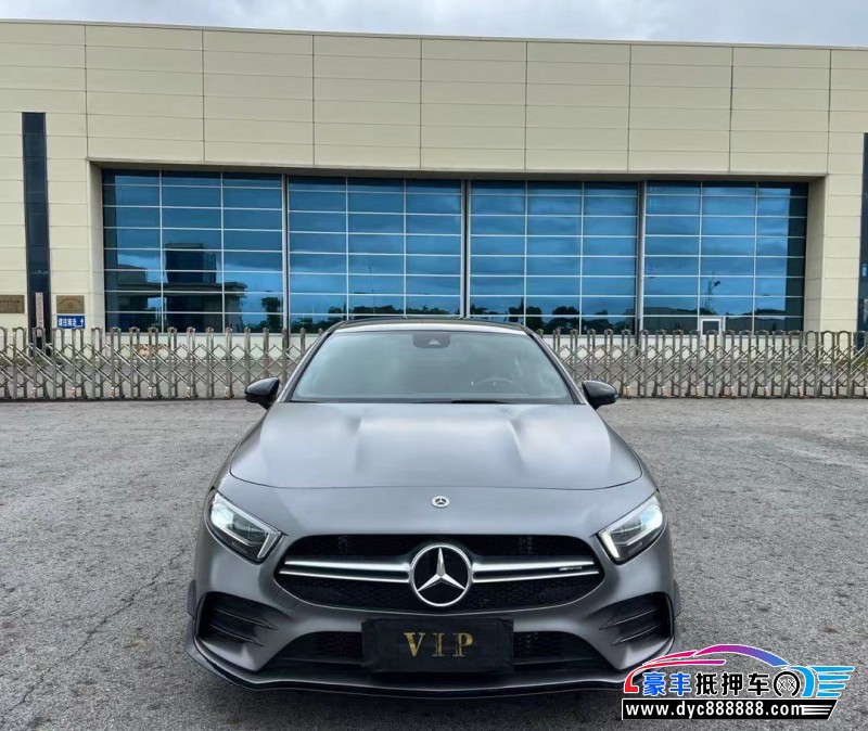 22年奔驰A轿车抵押车出售