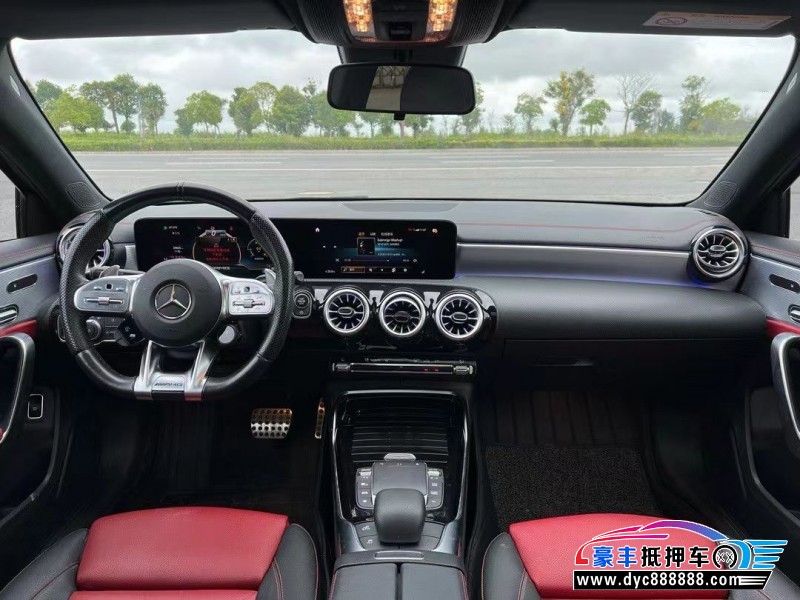 22年奔驰A轿车抵押车出售