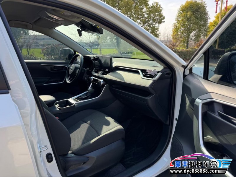 25年丰田RAV4轿车抵押车出售