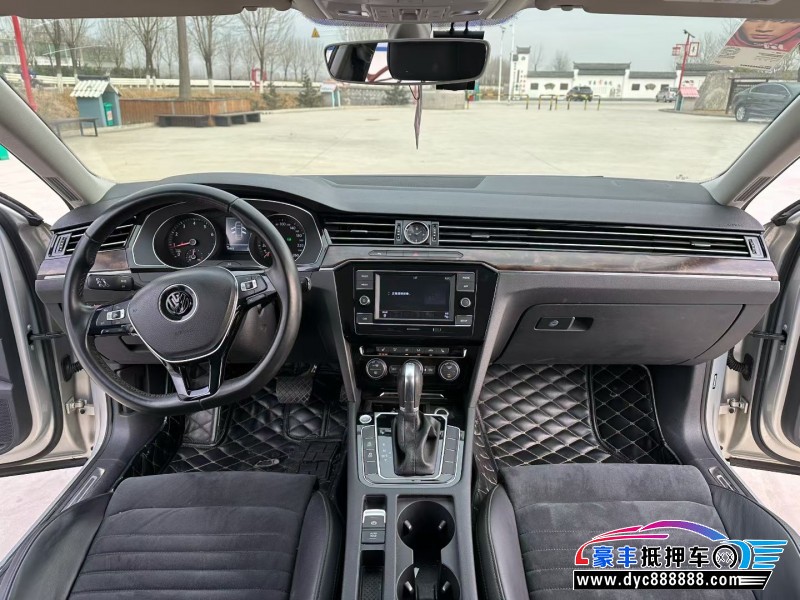 18年大众迈腾轿车抵押车出售