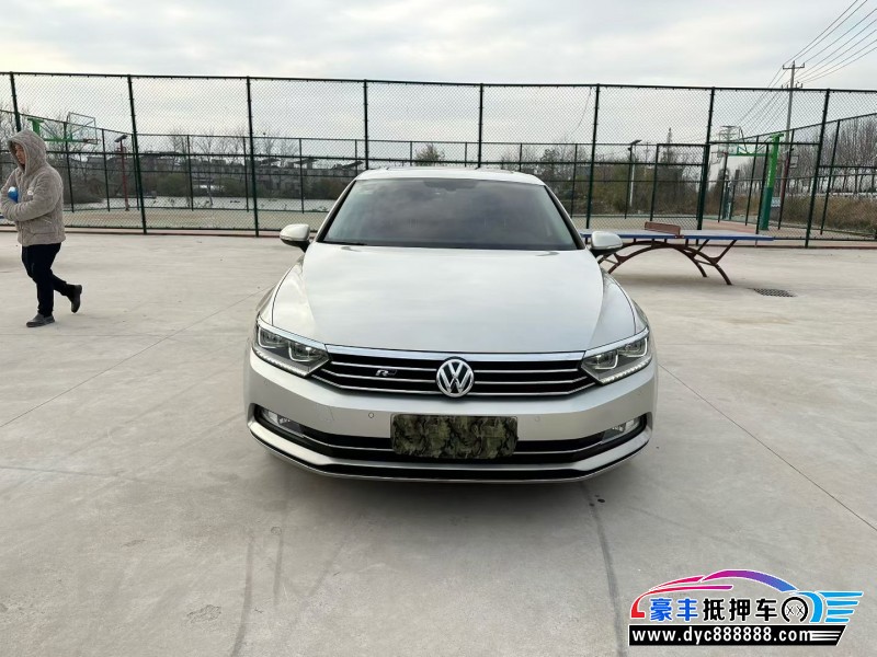 18年大众迈腾轿车抵押车出售