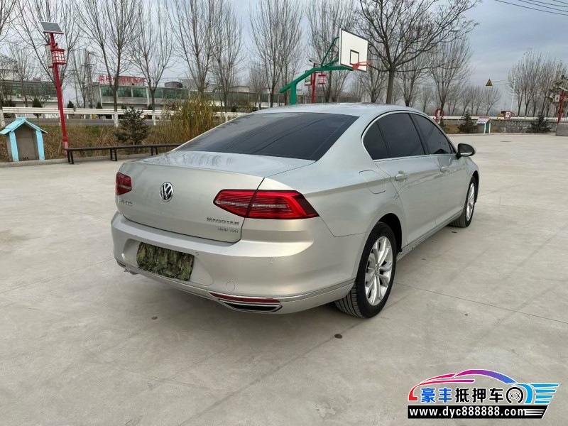 18年大众迈腾轿车抵押车出售