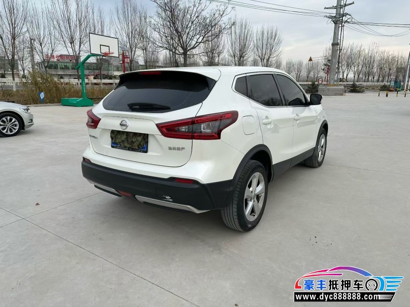 22年日产逍客轿车抵押车出售