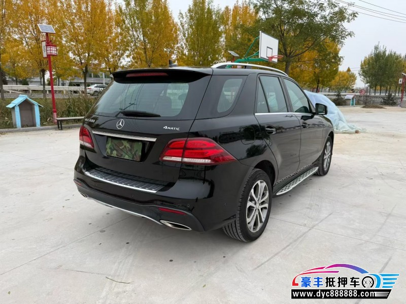 17年奔驰GLE轿车抵押车出售