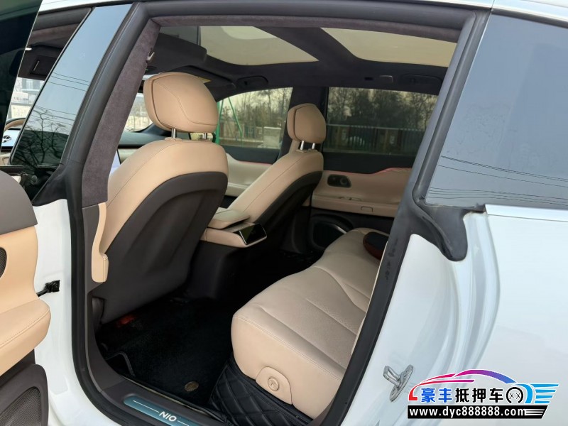 23年蔚来ET7轿车抵押车出售