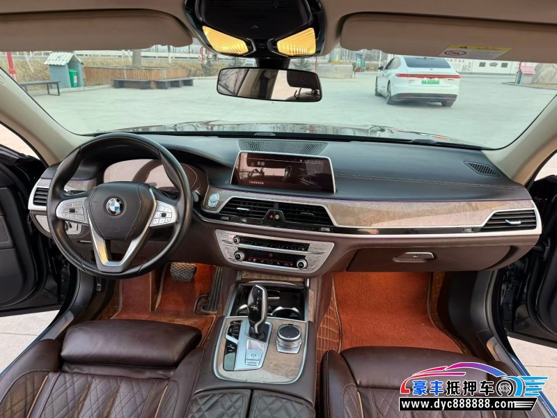 21年宝马7系轿车抵押车出售