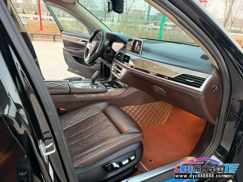 21年宝马7系轿车抵押车出售