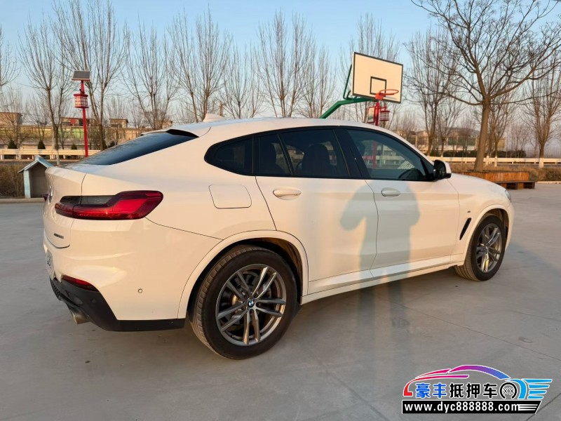 21年宝马X4轿车抵押车出售