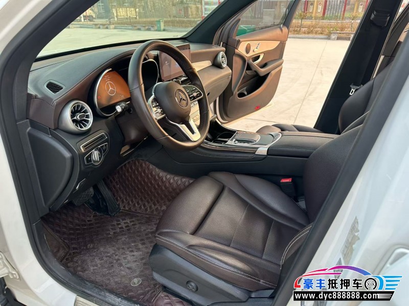 21年奔驰GLC轿车抵押车出售