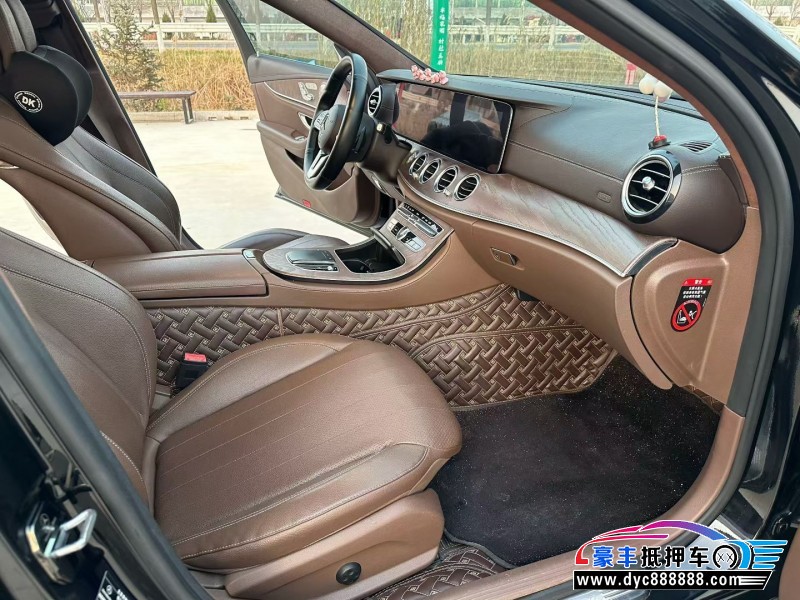 19年奔驰E轿车抵押车出售