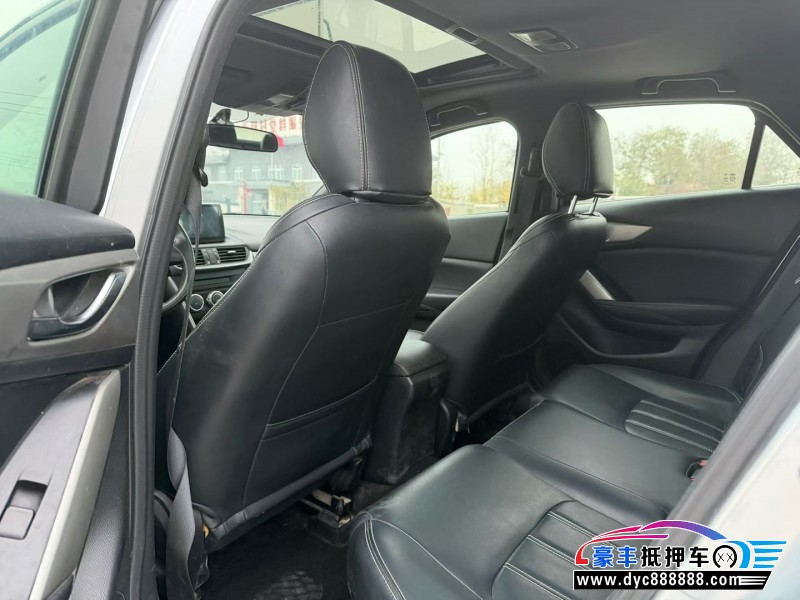 17年马自达CX-4轿车抵押车出售