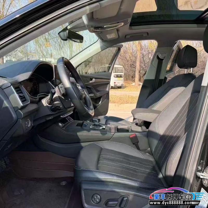 21年奥迪Q5轿车抵押车出售