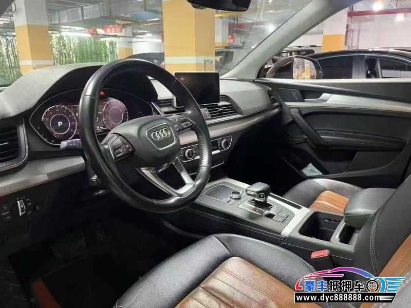 20年奥迪Q5轿车抵押车出售