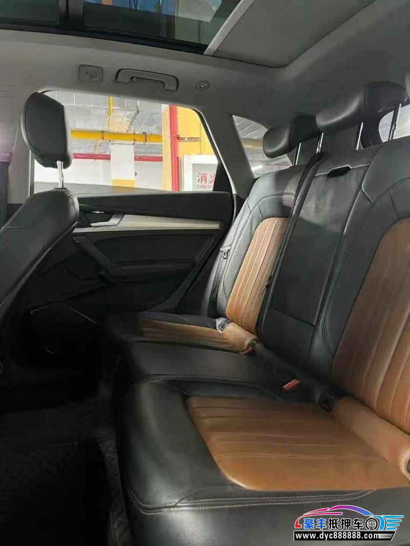 20年奥迪Q5轿车抵押车出售