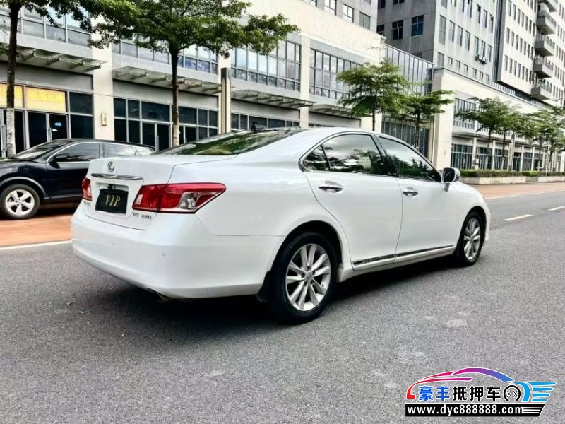 12年雷克萨斯ES轿车抵押车出售