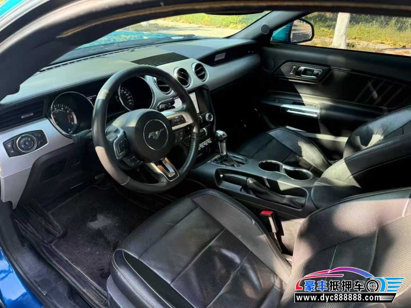 17年福特野马轿车抵押车出售