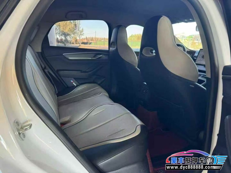 24年比亚迪驱逐舰轿车抵押车出售