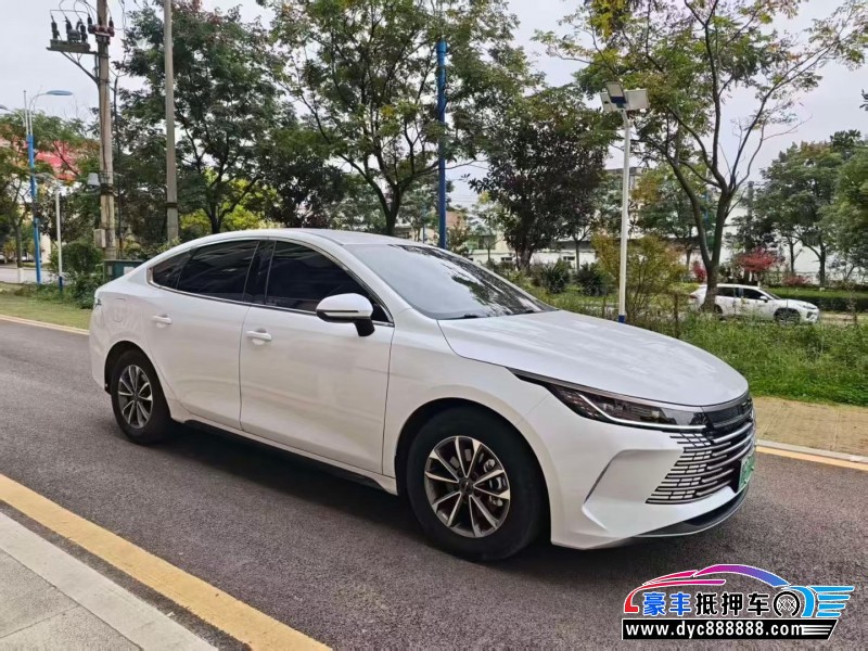 24年比亚迪驱逐舰轿车抵押车出售