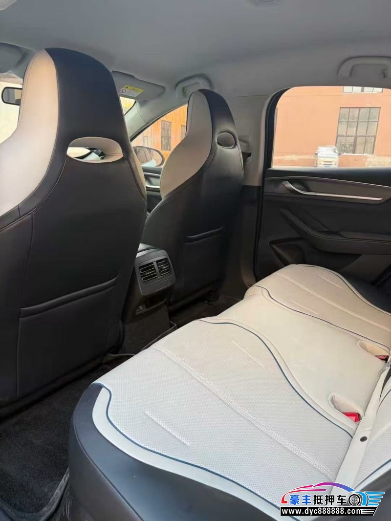 24年比亚迪驱逐舰轿车抵押车出售