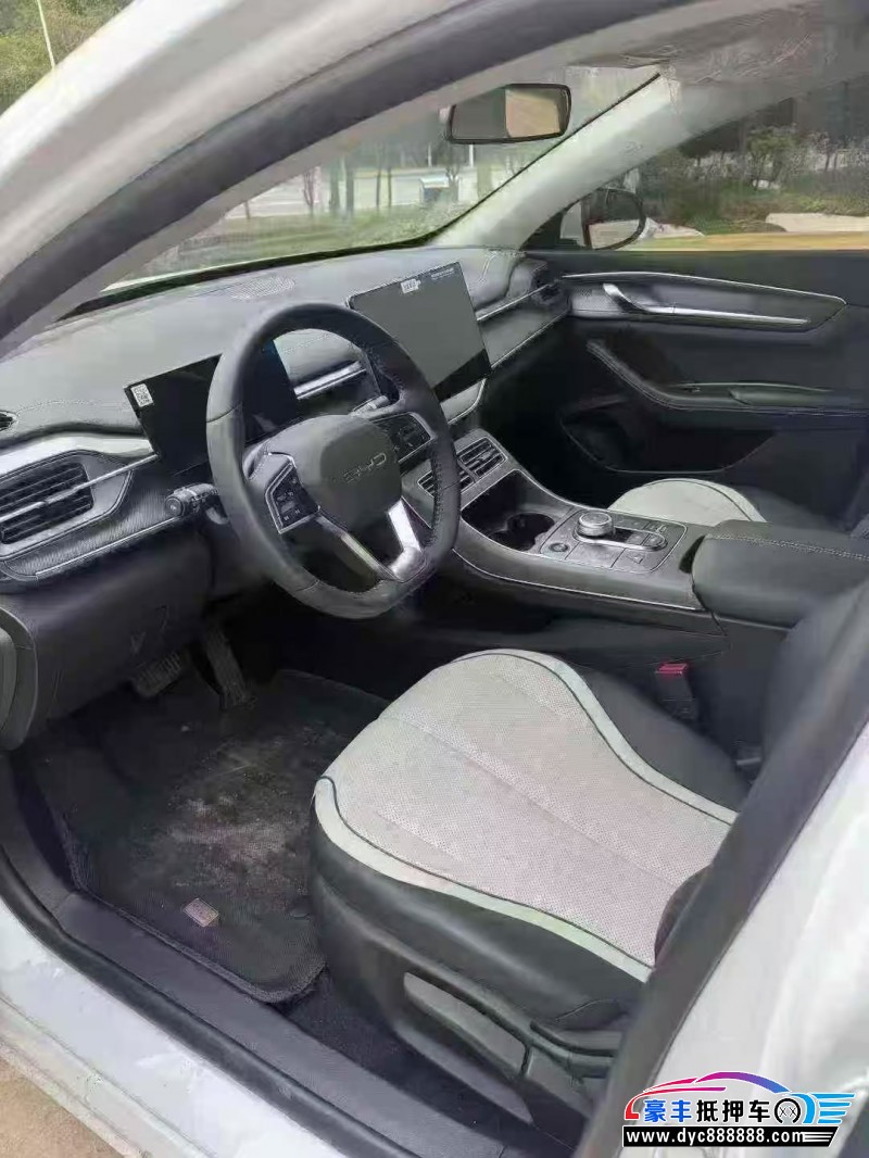 24年比亚迪驱逐舰轿车抵押车出售