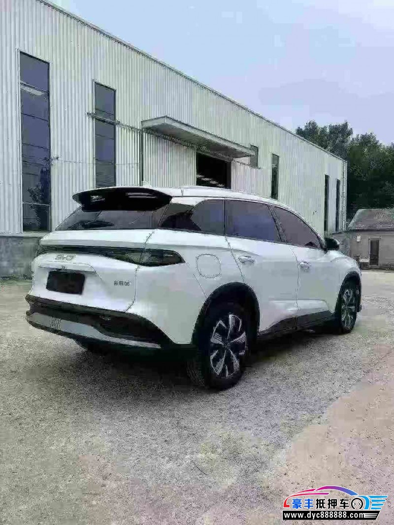 25年比亚迪海狮轿车抵押车出售