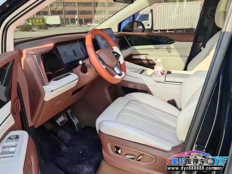 25年比亚迪夏轿车抵押车出售