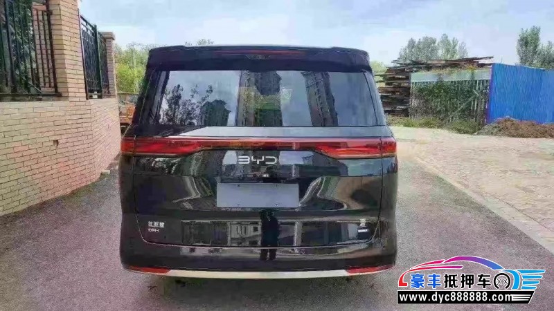 25年比亚迪夏轿车抵押车出售