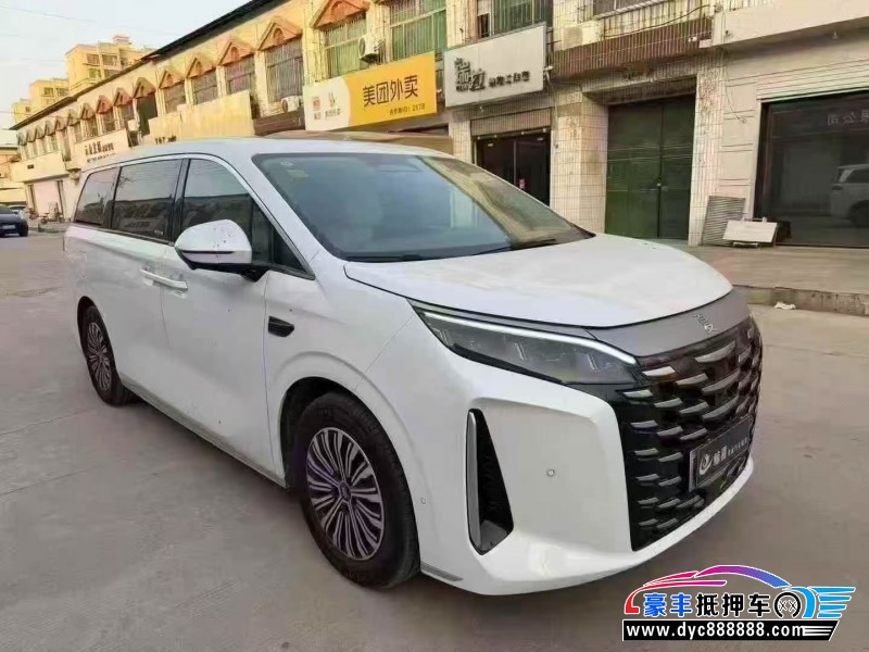 25年比亚迪夏轿车抵押车出售